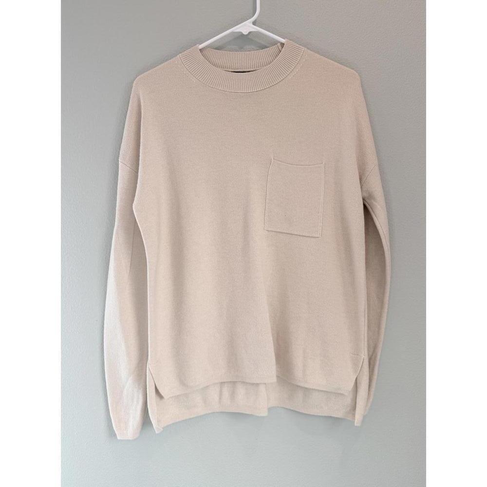 Banana Republic Crew Neck Sweater, Size Small